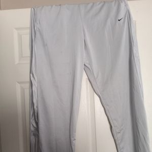 Athletic pants